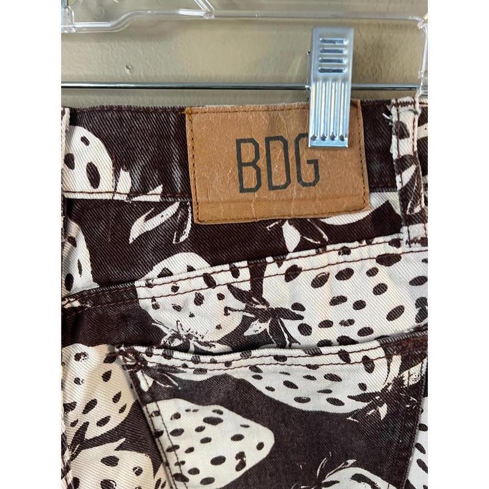 Urban Outfitters BDG 90's Boot Cut Mid Rise Jeans Strawberry Print Size 25 - Picture 12 of 12